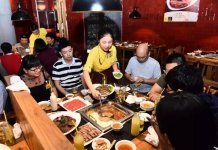 營業(yè)時間,秒點(diǎn)+秒付：每桌節(jié)省10分鐘,桌椅也是“送客”利器