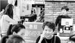 直播賣衣服能賣到上萬，延續(xù)“媽媽的味道”應(yīng)該也行【重慶火鍋底料廠家】