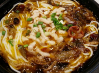 在重慶，肯德基根本不是鄉(xiāng)村基的對(duì)手【重慶火鍋底料批發(fā)廠家】